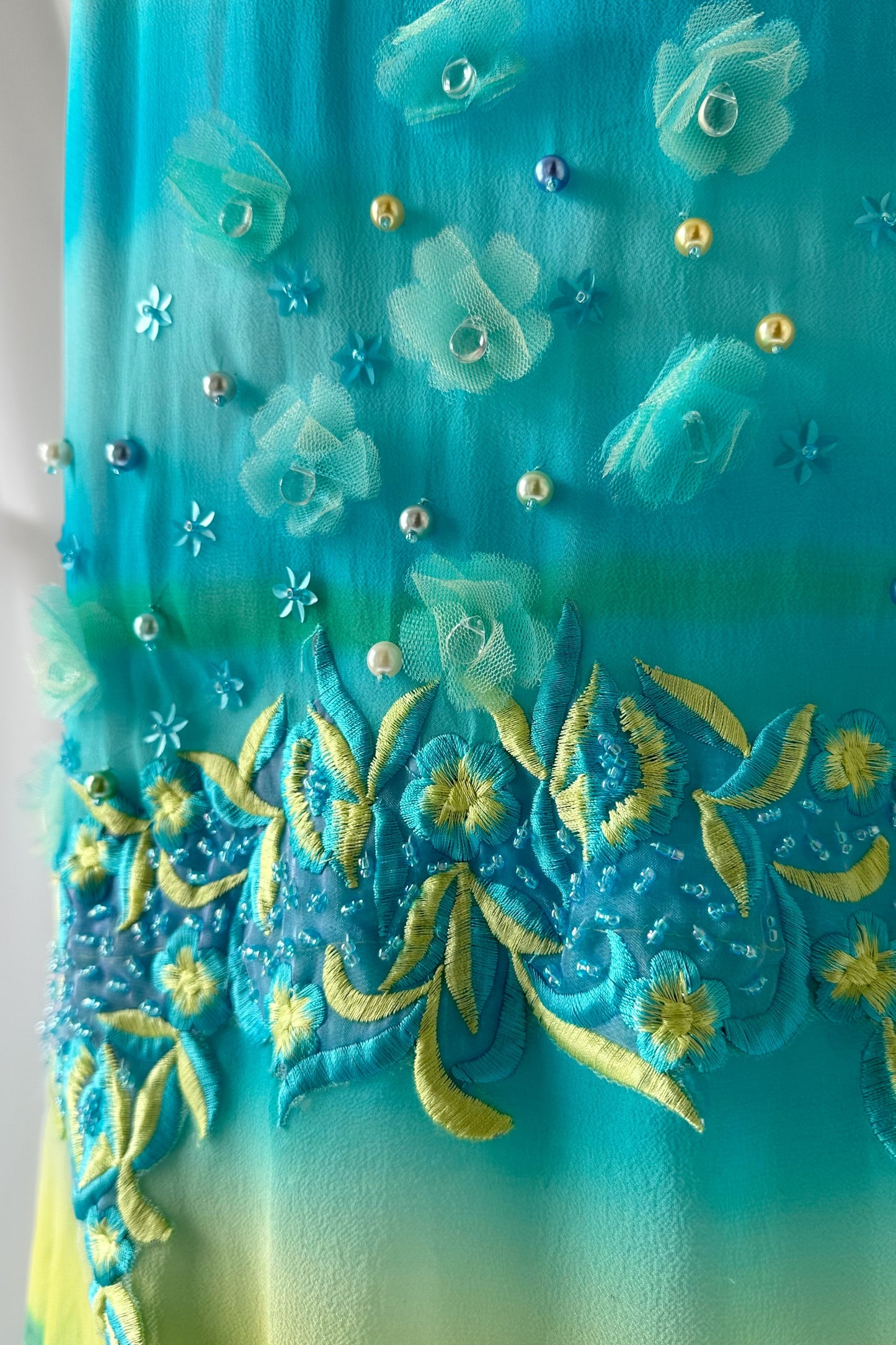 BEACH TROPICS SILK EMBELLISHED GOWN & SCARF SET