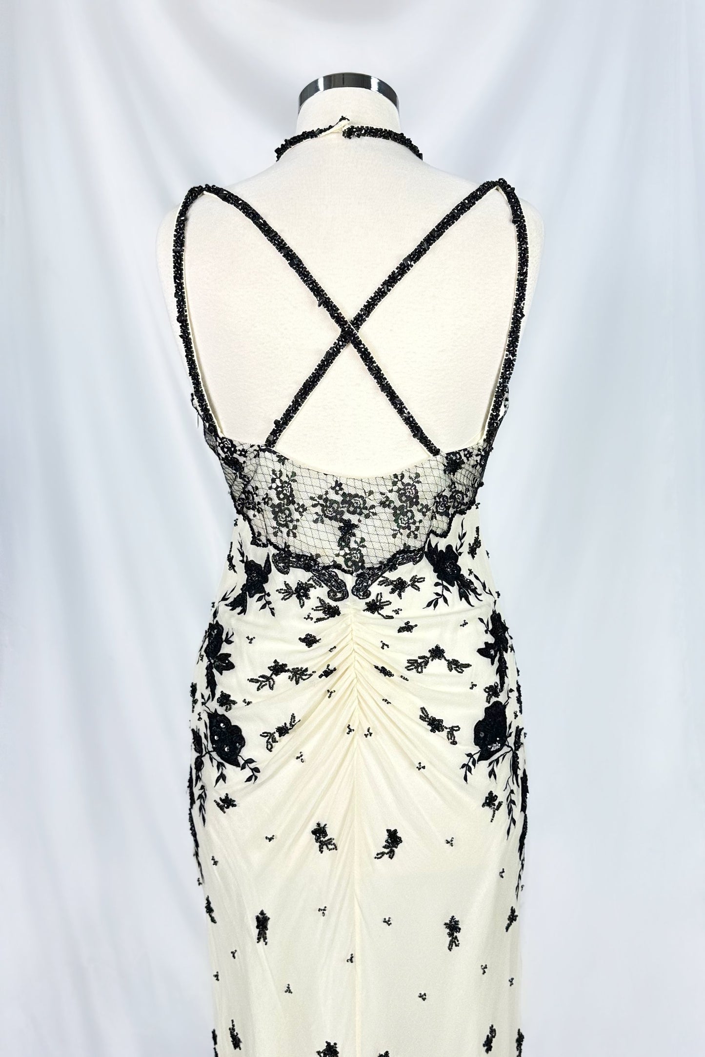 NOIR ENCHANTRESS SILK IVORY EMBELLISHED GOWN WITH MATCHING SCARF