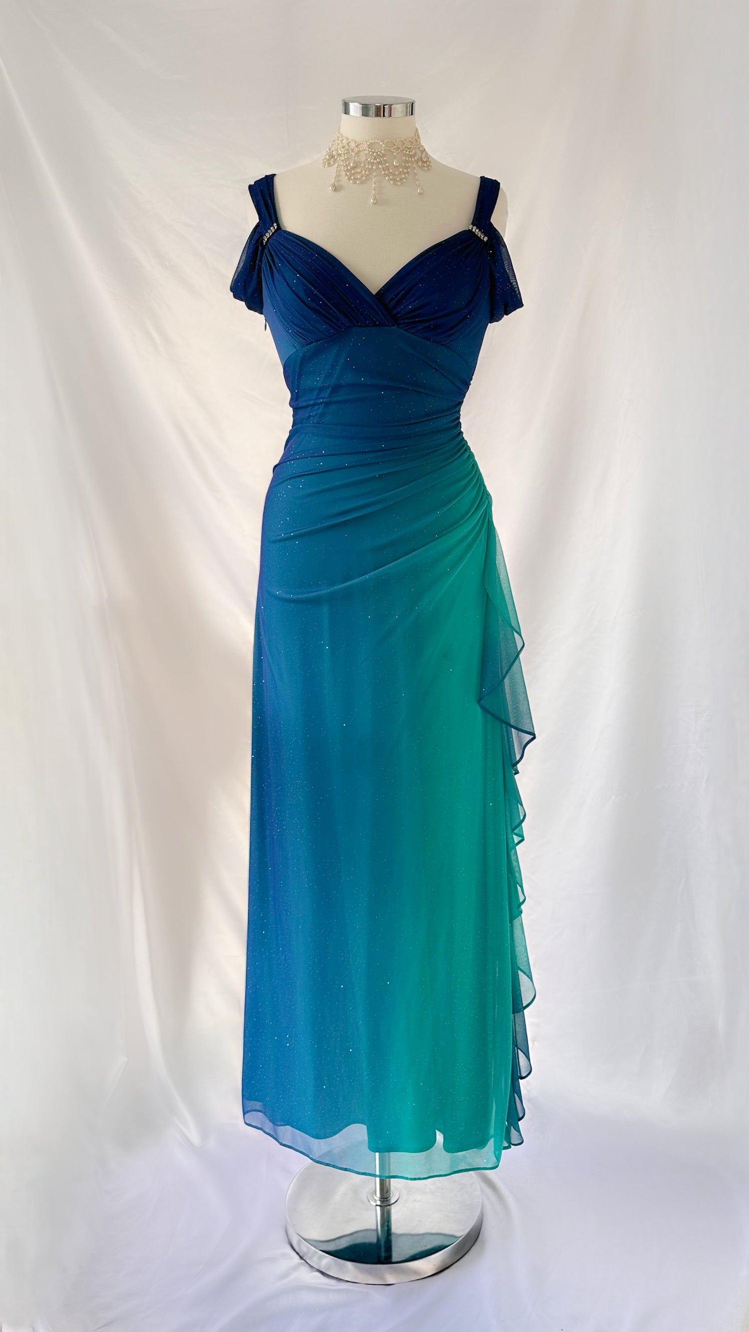PROM DRESSES