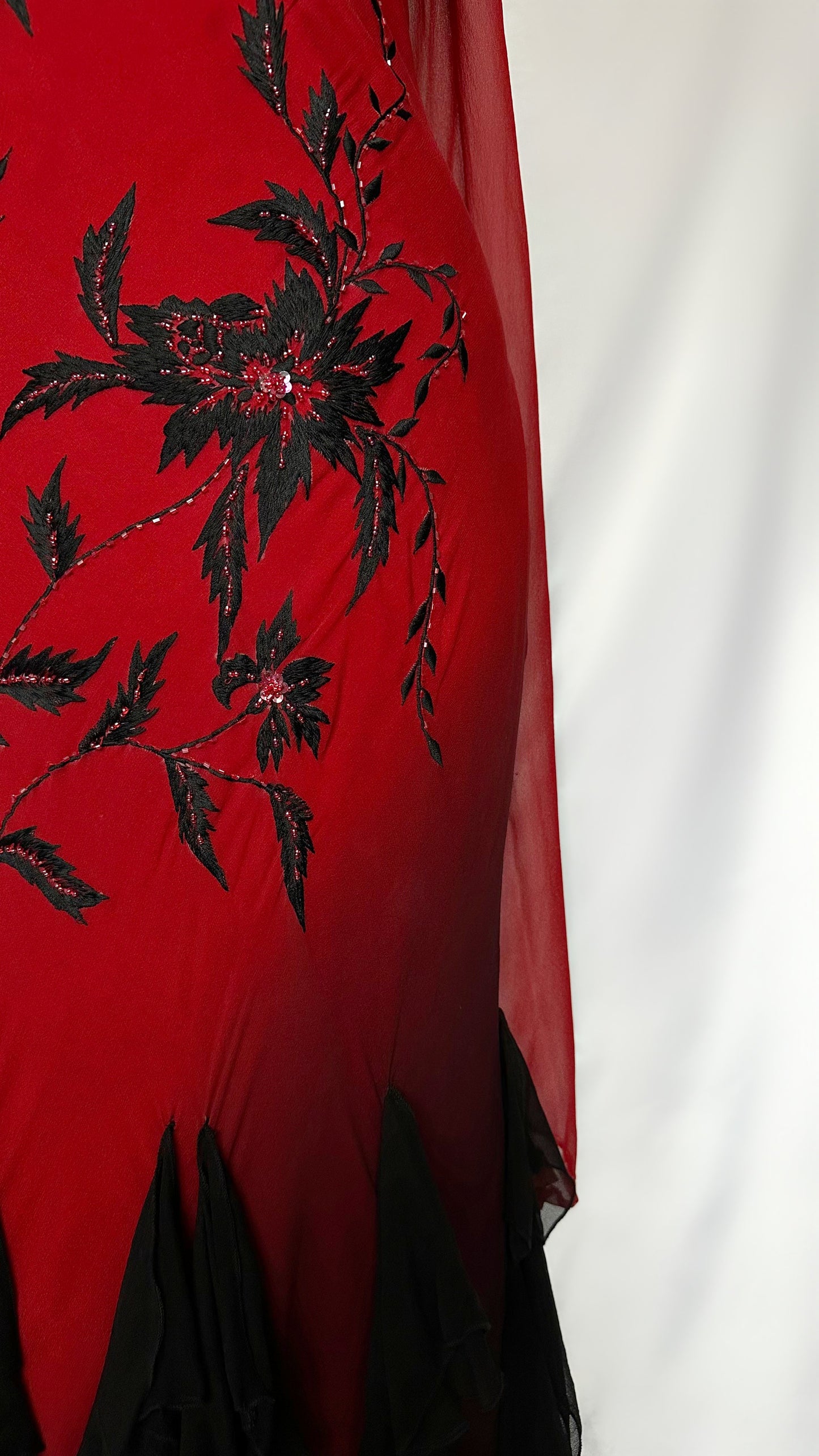 SCARLET NOIR FLORAL SILK EMBELLISHED GOWN WITH MATCHING SCARF