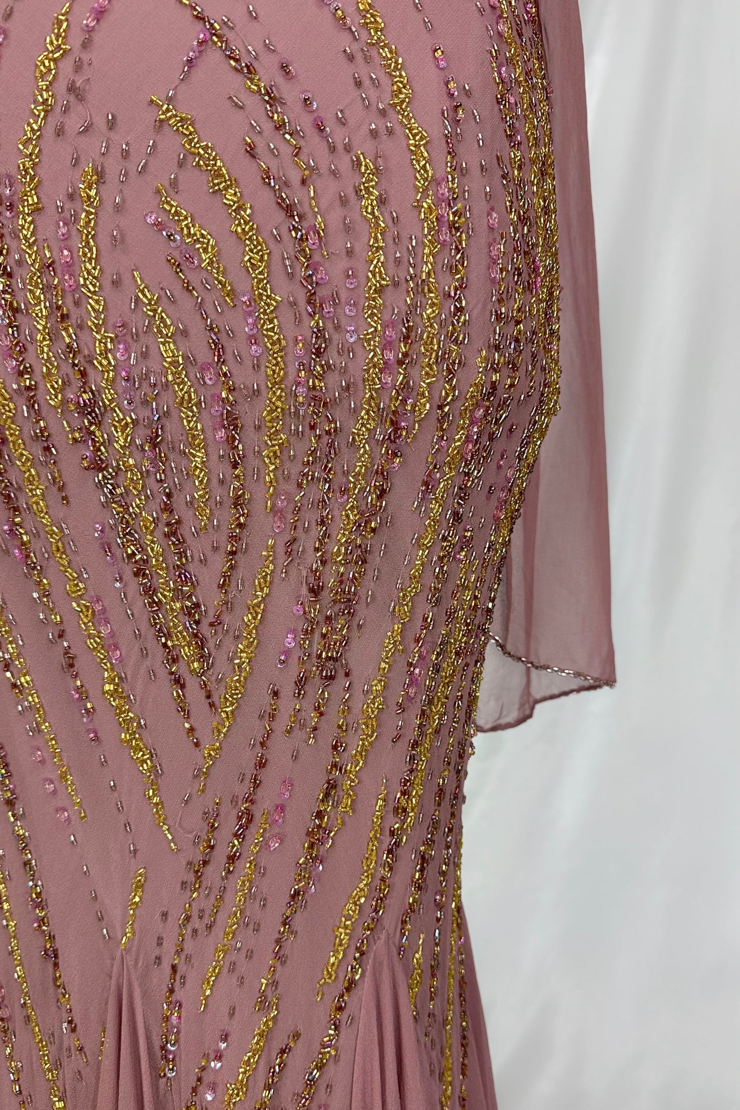 MUTED BLUSH MAUVE EMBELLISHED SILK GOWN & MATCHING SCARF SET