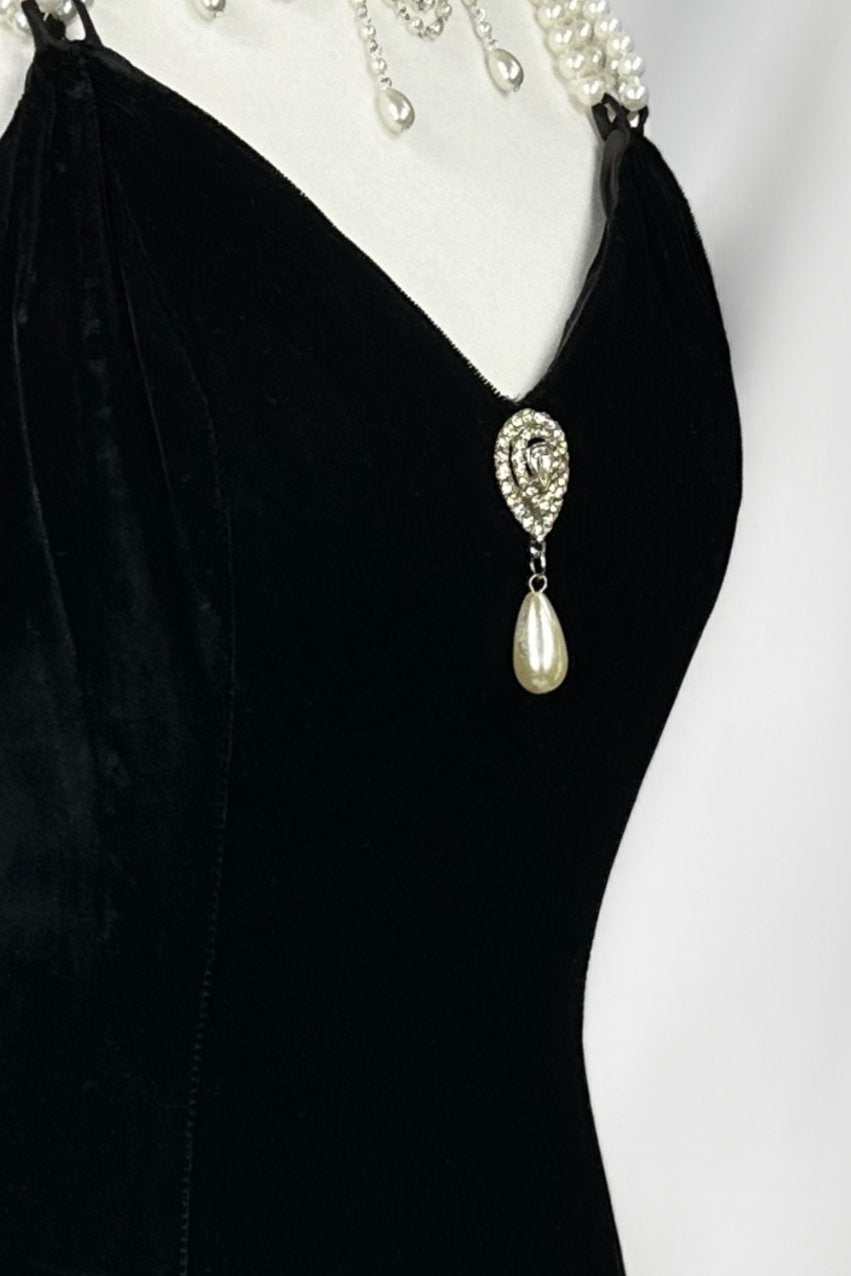 DRAPED IN PEARLS 90s CRUSHED VELVET GOWN