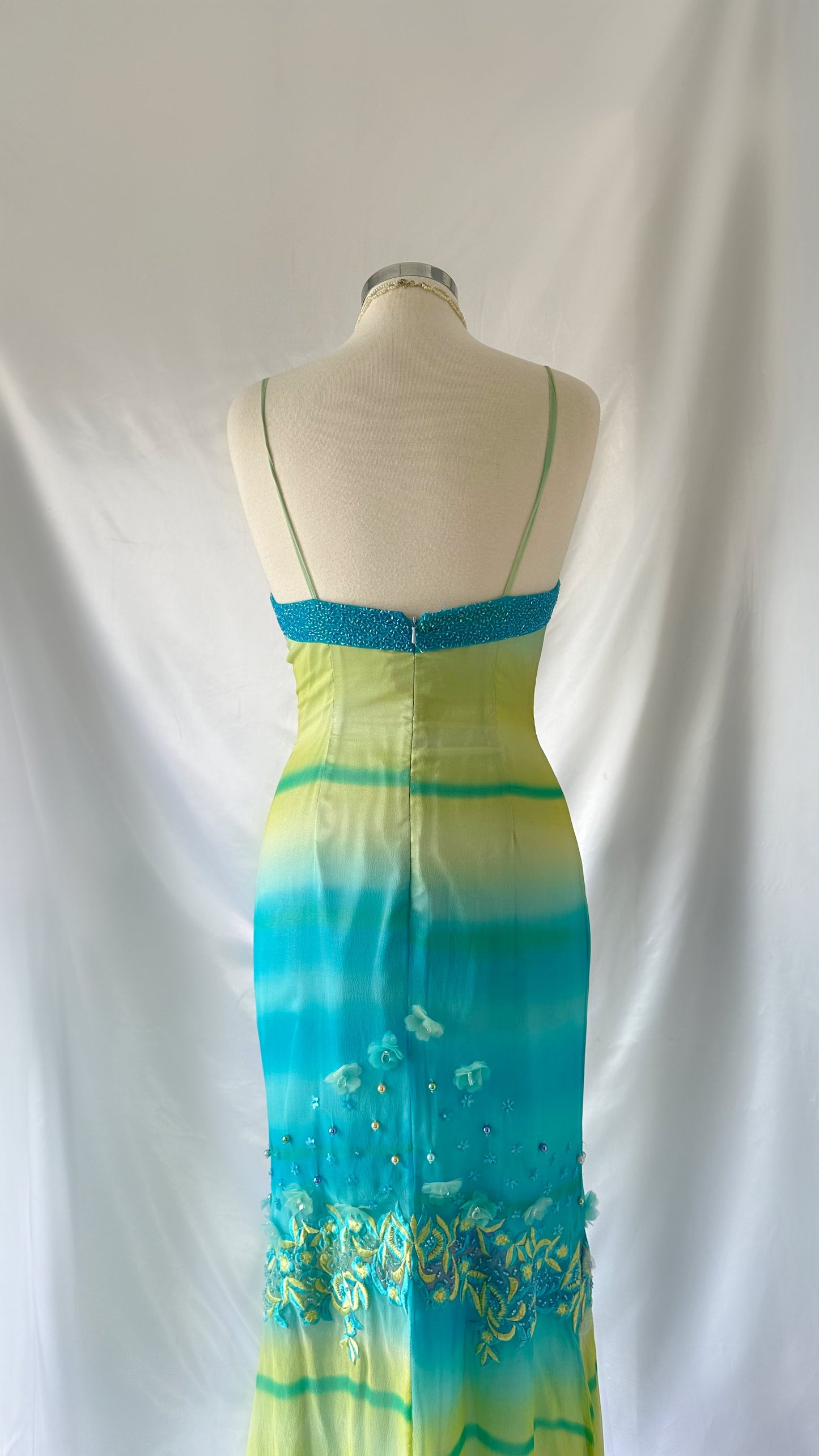BEACH TROPICS SILK EMBELLISHED GOWN & SCARF SET