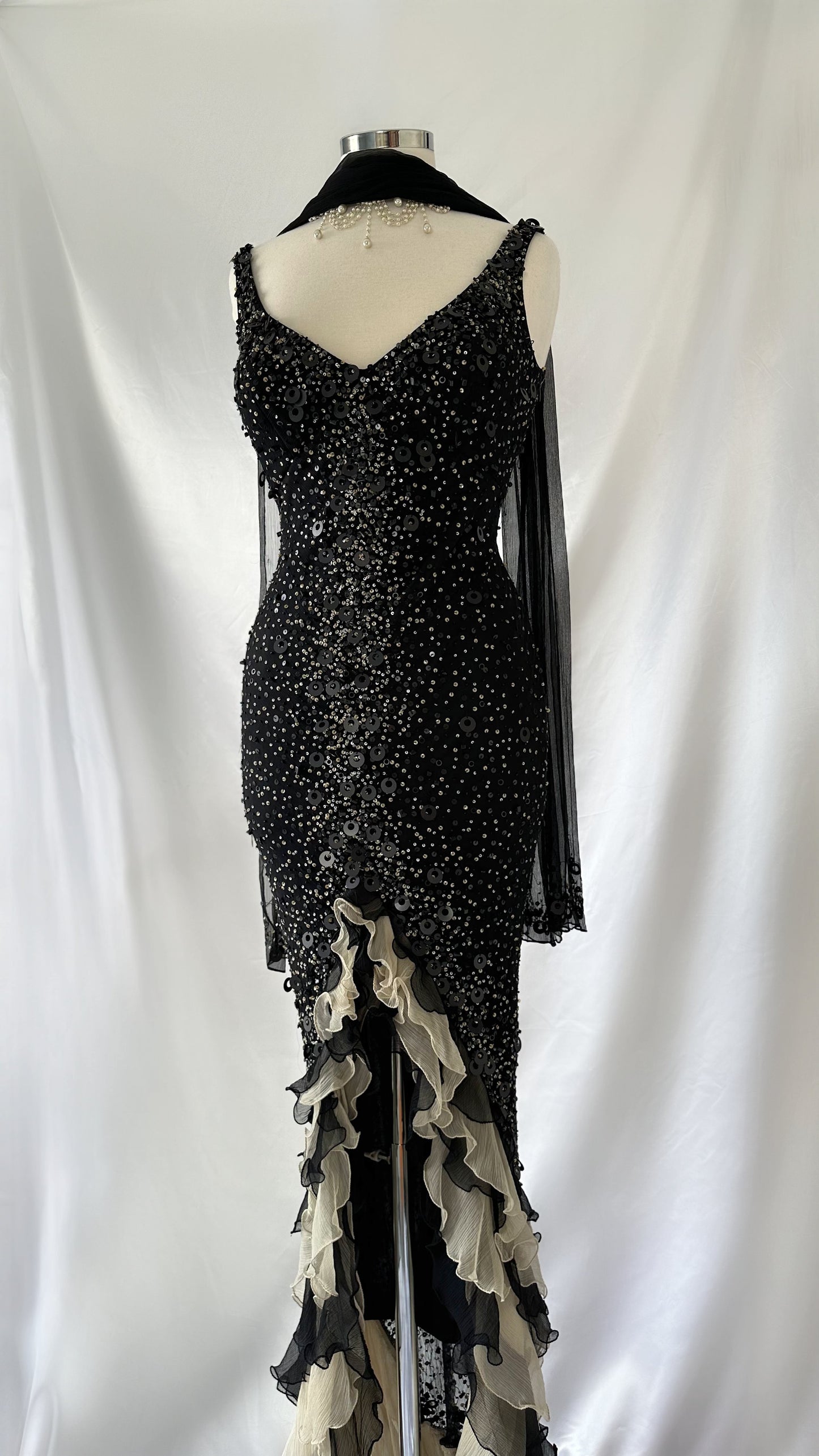 LUXURY FRENCH NOIR RUFFLE EMBELLISHED SILK GOWN & SCARF SET
