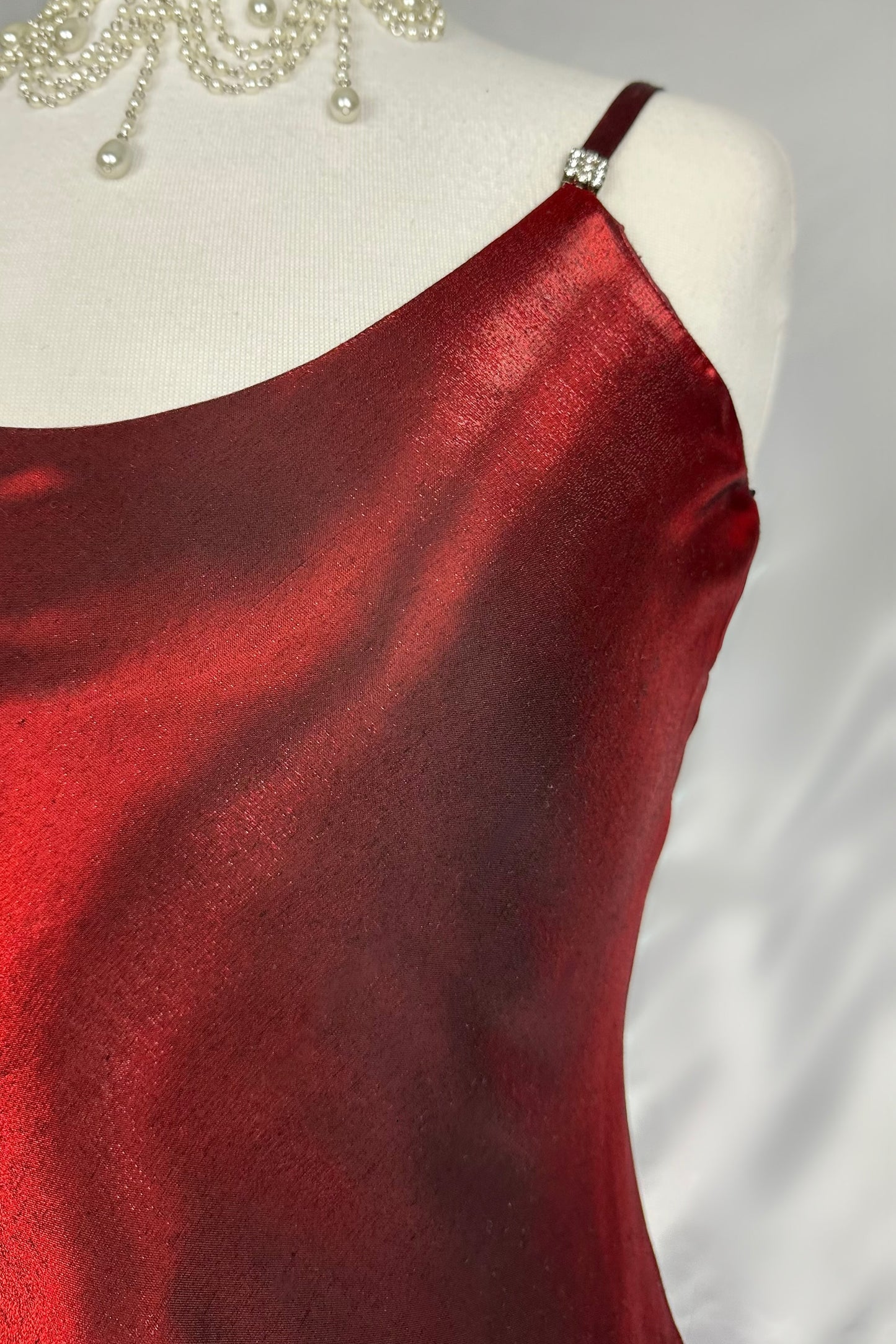 RED MERLOT IRIDESCENT BACKLESS GOWN