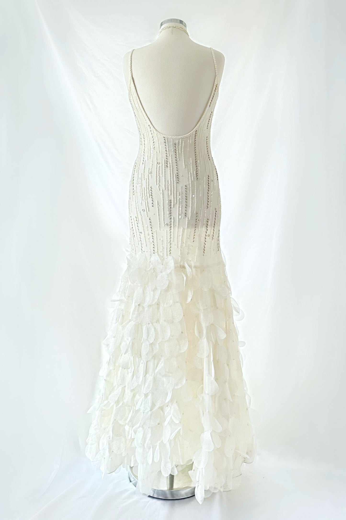 ETHEREAL WHITE SWAN EMBELLISHED SILK BACKLESS GOWN