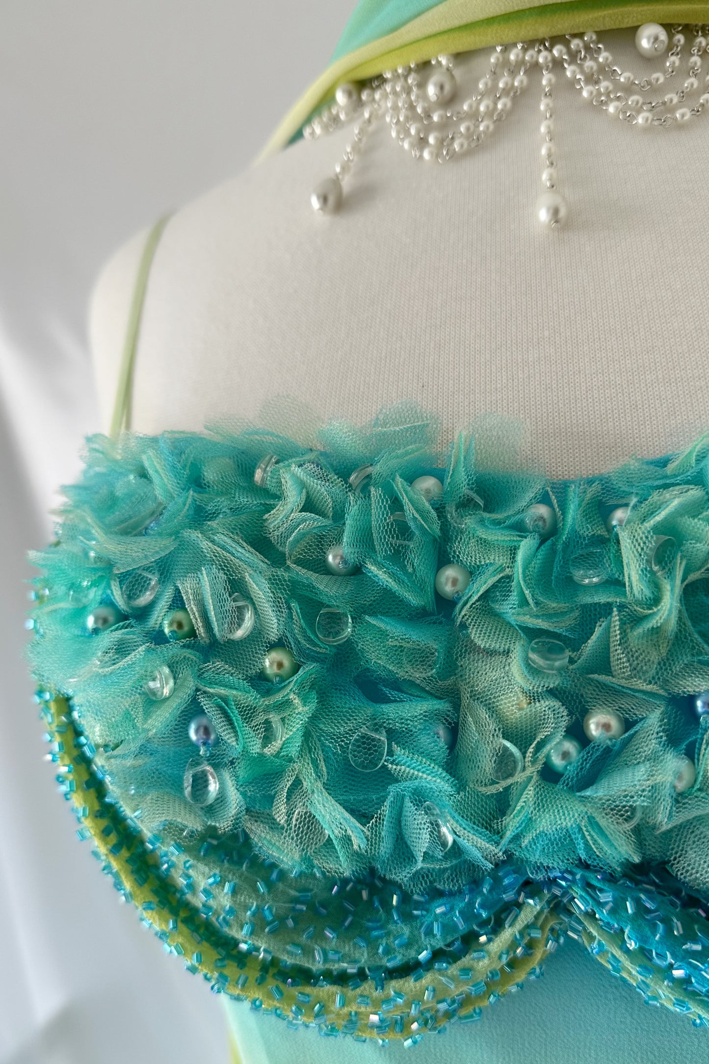 BEACH TROPICS SILK EMBELLISHED GOWN & SCARF SET