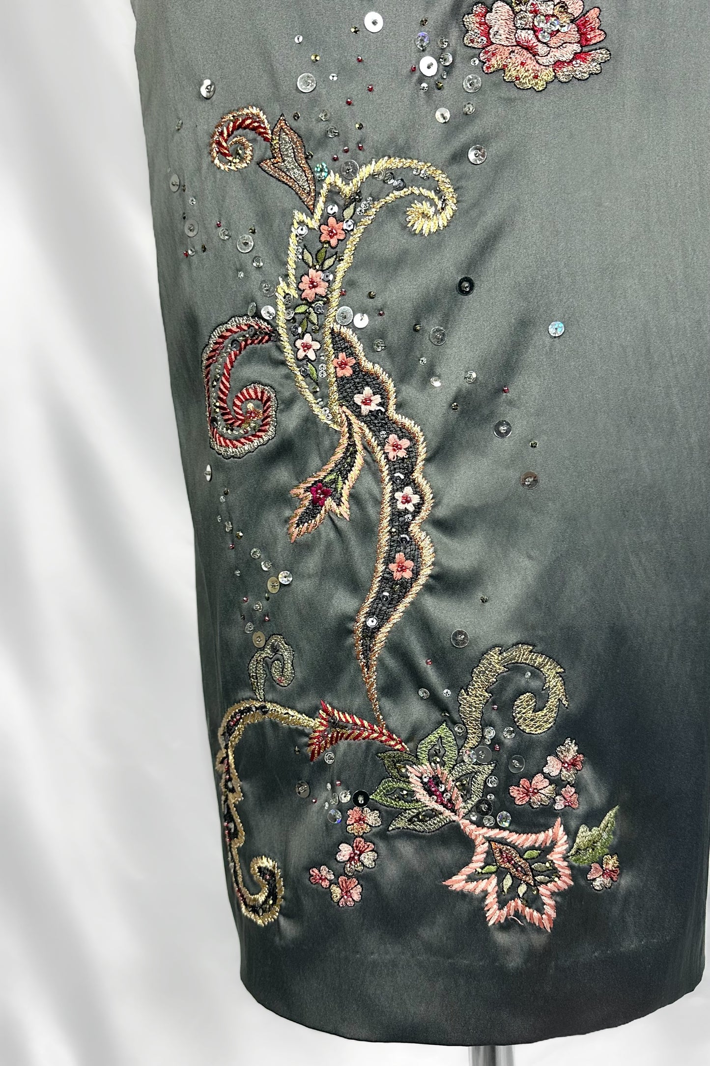 STEEL GREY COUTURE EMBELLISHED V-NECK MIDI DRESS